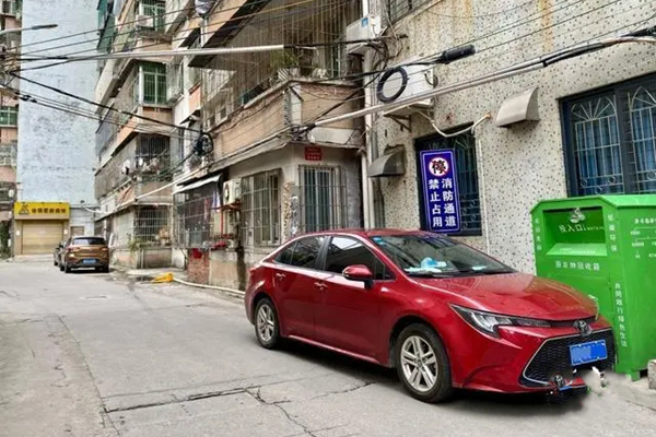 畅通消防通道，守护群众安全！湛江坡头消防联合区交警大队开展消防车通道专项整治